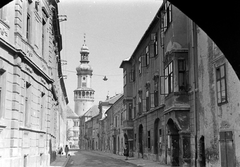 Magyarország, Sopron, a Tűztorony a Kolostor utcából nézve., 1960, Fortepan, lámpa, légvezeték, Fortepan #4061