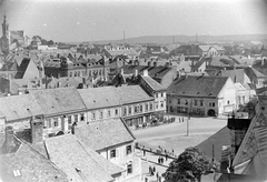 Magyarország, Sopron, kilátás a Tűztoronyból az Előkapu és a Várkerület (Lenin körút) felé, balra a Szent Mihály-templom., 1960, Fortepan, Fortepan #4063