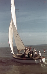 Hungary,Lake Balaton, 30-as túrajolle., 1939, Ember Károly dr., sailboat, colorful, flag, tableau, sailing, Fortepan #40804