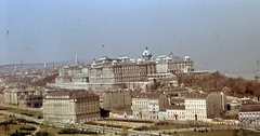 Hungary, Tabán, Budapest I., Királyi Palota (később Budavári Palota) a Gellérthegyről nézve, előtérben a Tabán a Bethlen-udvarral., 1943, Ember Károly dr., colorful, Budapest, castle, Fortepan #40882