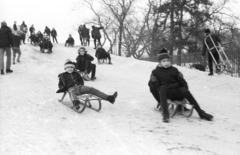 Hungary, Kőszeg, MÁV Nevelőintézet, szánkódomb., 1980, Baráth Endre, winter, snow, sledge, Fortepan #41006