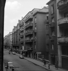 Magyarország, Budapest XIII., Hollán Ernő (Fürst Sándor) utca a Szent István körút felől nézve, szemben a Duna mozi (később Budapest Jazz Club)., 1964, Angyalföldi Helytörténeti Gyűjtemény, mozi, automobil, Moszkvics 407, Wartburg 311/312, Moszkvics 401, Budapest, Fortepan #41098