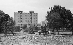 Magyarország, Budapest XIII., Faludi utca 6/A-B, tízemeletes panel a Tomori utca felől nézve., 1975, Angyalföldi Helytörténeti Gyűjtemény, szovjet gyártmány, teherautó, ZIL-márka, ZiL-130, dömper, Budapest, lakókocsi, Fortepan #41187