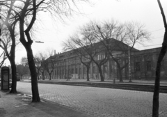 Magyarország, Budapest XIII., Váci út 178. Magyar Hajó- és Darugyár., 1976, Angyalföldi Helytörténeti Gyűjtemény, villamos, gyár, telefonfülke, Budapest, Fortepan #41233