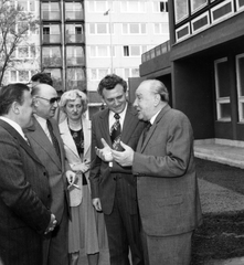 Magyarország, Budapest XIII., Kárpát utca 25-27, Zöld Óvoda. Jobbra Kádár János, balról a második Biszku Béla., 1978, Angyalföldi Helytörténeti Gyűjtemény, híres ember, Budapest, politikus, Fortepan #41329