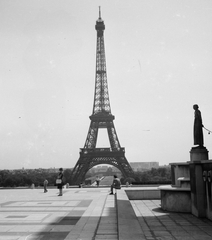 Franciaország, Párizs, az Eiffel-torony a Trocadéro-kert felől nézve., 1966, Bettina Fabos, torony, Gustave Eiffel-terv, Fortepan #41368