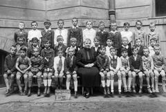 Hungary, Budapest XIII., Váci út 57., elemi iskola., 1939, Angyalföldi Helytörténeti Gyűjtemény, school, class photo, tableau, teacher, Budapest, Fortepan #41431