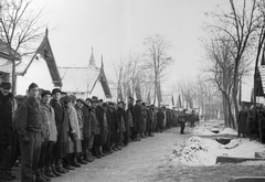 Hungary, Iklad, Szabadság út, a felvétel egy munkaszolgálatos alakulat leszerelésekor készült., 1941, MZSL/Magyar Zsidó Levéltár, transport, vehicle, Fortepan #41703