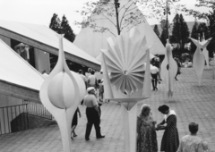 Kanada, Québec tartomány, Montreal, Világkiállítás (EXPO 67), Louis Archambault: People (1965-67), ma a Kanadai Történeti Múzeumnál állnak., 1967, Fortepan, kiállítás, Fortepan #41773