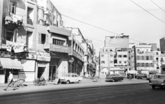 Egyiptom, Kairó, El-Geish út, az Atfet Al Shaair tér és az El-Nouby utca felé nézve., 1961, MZSL/Ofner Károly, motorkerékpár, utcakép, életkép, kézikocsi, automobil, Opel Rekord P1, Ford Taunus P1, Fortepan #41829