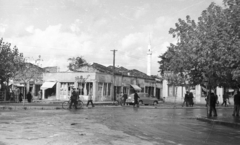 Albania, 1963, MZSL/Ofner Károly, bicycle, pedestrian, street view, automobile, mosque, Fortepan #41845