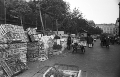 Franciaország, Párizs, Les Halles, Párizs nagybani piaca. Rue Rambuteau a Rue Coquillière felé nézve., 1964, MZSL/Ofner Károly, piac, Fortepan #42004