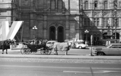 Ausztria, Bécs, Opernring az Opera homlokzatrészletével, 1959, MZSL/Ofner Károly, lovaskocsi, neoreneszánsz, August Sicard von Sicardsburg-terv, Eduard van der Nüll-terv, Peugeot 203, Fortepan #42039