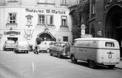 Ausztria, Bécs, Fleischmarkt, Wilhelm Marhold étterem., 1959, MZSL/Ofner Károly, vendéglő, német gyártmány, motorkerékpár, utcakép, Volkswagen-márka, automobil, rendszám, Opel Rekord P1, Opel Olympia Rekord, Volkswagen Typ2, Traubisoda, Fortepan #42064