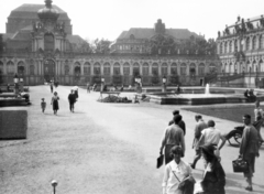 Germany, Dresden, Zwinger., 1932, MZSL/Ofner Károly, genre painting, museum, Baroque-style, palace, Matthäus Daniel Pöppelmann-design, Fortepan #42123