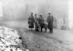 Switzerland, Manastirea, Hospice du Grand-Saint-Bernard., 1936, MZSL/Ofner Károly, fashion, hat, dog, women, man, Fortepan #42234