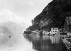 Olaszország, Riva del Garda, a Garda-tó a kikötőnél., 1930, MZSL/Ofner Károly, Fortepan #42378