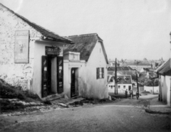 Magyarország, Tabán, Budapest I., Kereszt tér a Hadnagy utca felől nézve, Farkas Béla vendéglője., 1930, MZSL/Ofner Károly, reklám, cégtábla, Budapest, Fortepan #42399