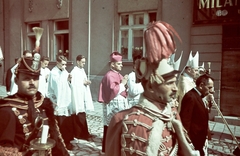 Magyarország, Győr, Káptalandomb, Szent László napi körmenet., 1939, Konok Tamás id, színes, pap, körmenet, Fortepan #42541