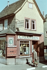 Germany, Wetzlar, Silhöfertorstrasse 18., egykor vámház., 1942, Konok Tamás id, colorful, cigarette, sign-board, cigar, tobacco shop, Fortepan #42646