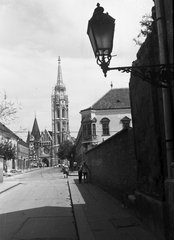 Hungary, Budapest I., Szentháromság utca, Mátyás-templom., 1960, Konok Tamás id, church, light, Budapest, Fortepan #42810