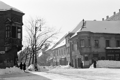 Magyarország, budai Vár, Budapest I., Szentháromság utca és tér sarok a tér felől nézve., 1940, Konok Tamás id, középület, Budapest, erkély ablak, Fortepan #43213