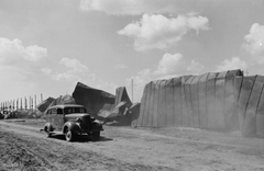 Oroszország, Sztarij Oszkol, vasútállomás., 1942, Konok Tamás id, keleti front, háborús kár, amerikai gyártmány, második világháború, Chevrolet-márka, automobil, haditudósító, Fortepan #43729