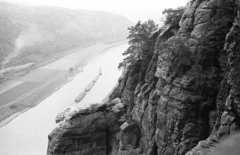 Germany, Rathen, (Szász-Svájc). Kilátás a Bastei-ről az Elbára., 1960, Fortepan, ship, barge, picture, GDR, rock, Fortepan #44044