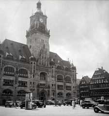 Germany, Stuttgart, Marktplatz, Rathaus., 1936, Lőrincze Judit, street view, genre painting, ad pillar, public building, automobile, vanished building, Heinrich Jassoy-design, Johannes Vollmer-design, Fortepan #44258