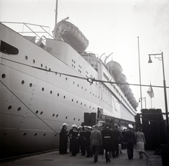 Németország, Hamburg, a Robert Ley német óceánjáró hajó., 1939, Lőrincze Judit, hajó, tengerész, mentőcsónak, óceánjáró hajó, hajólépcső, Robert Ley-hajó, Fortepan #44272