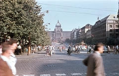 Csehország, Prága, Vencel tér (Václavské námestí), háttérben a Nemzeti Múzeum., 1962, Fortepan, Csehszlovákia, színes, forgalom, tér, utcakép, életkép, neoreneszánsz, múzeum, vörös csillag, kockakő, Skoda Octavia, Skoda 1200, Tatra 603, Opel Rekord P1, nemzeti múzeum, Josef Schulz-terv, Fortepan #44296