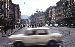 Austria, Innsbruck, Maria-Theresien-Strasse, 1960, Fortepan, colorful, street view, genre painting, automobile, scaffolding, Fortepan #44310