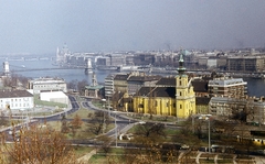 Magyarország, Budapest I., kilátás a Gellérthegyről a Tabánra és a pesti oldalra., 1974, Fortepan, színes, autóbusz, látkép, Duna, kaszinó, Budapest, függőhíd, William Tierney Clark-terv, Fortepan #44317