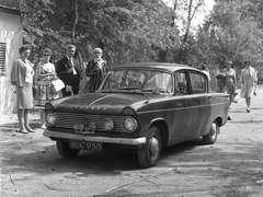 Magyarország,Balaton, Siófok, Szabadifürdő (ekkor Balatonszabadi-fürdőtelep), Hillman Super Minx típusú személygépkocsi., 1967, Korenchy László, automobil, Hillman-márka, Fortepan #44550