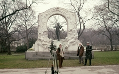 Ausztria, Bécs, Wiener Stadtpark, Strauss szobor., 1978, Schiffer Pál, színes, filmkamera, II. Johann Strauss-ábrázolás, Fortepan #44742