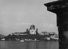 Szlovákia,Magyarország, Párkány,Esztergom, a túlparton Esztergom, a Várhegyen a Bazilika., 1980, Willant Anna, Csehszlovákia, templom, Fortepan #44916