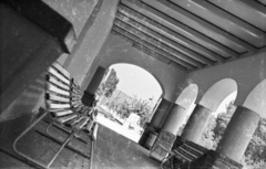 Hungary,Lake Balaton, Badacsonytomaj, vasútállomás., 1960, Mészáros Zoltán, bench, train station, geometry, slanted, Fortepan #45190