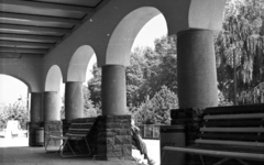 Hungary,Lake Balaton, Badacsonytomaj, vasútállomás., 1960, Mészáros Zoltán, bench, train station, Fortepan #45191