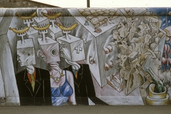 Germany, Berlin, Mühlenstrasse, berlini fal (East Side Gallery), César Olhagaray alkotása: Uhrmenschen der Computer., 1990, Urbán Tamás, colorful, GDR, Berlin Wall, East-Berlin, wall painting, Fortepan #45315