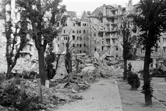 Hungary, Budapest II., Margit körút a Keleti Károly utcából nézve, balra a Regent-ház maradványa., 1945, Fortepan, ruins, damaged building, Budapest, wood, Fortepan #45554