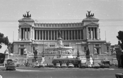 Olaszország, Róma, II. Viktor Emánuel emlékmű (Monumento a Vittorio Emanuele II)., 1971, Krasznai Gyula, emlékmű, lovas szobor, II. Viktor Emmánuel-ábrázolás, neoklasszicizmus, Giuseppe Sacconi-terv, Fortepan #45898