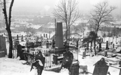 Hungary, Miskolc, avasi református temető, kilátás a városra., 1963, Mészáros Zoltán, winter, snow, cemetery, Fortepan #46421