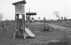 Magyarország, meteorológiai megfigyelő állomás és fénycsapda., 1966, Mészáros Zoltán, meteorológia, meteorológiai állomás, rovarcsapda, Fortepan #46584