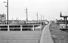 Germany, Warnemünde, Rostock, az Alter Strom kikötő., 1970, Mészáros Zoltán, GDR, lamp post, speaker, Fortepan #46713