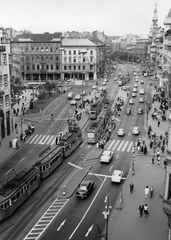 Magyarország, Budapest VIII., Blaha Lujza tér a József körút felől nézve., 1969, Fortepan, utcakép, életkép, villamos, villamosmegálló, automobil, Ganz-márka, villamos pótkocsi, Budapest, UFO-lámpa, Fortepan #46770