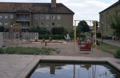 Germany, Erfurt, a Pedagógiai Főiskola (később Erfurti Egyetem) épületei., 1970, Gwen Jones, playground, pool, colorful, swing, blocks, GDR, Fortepan #46882