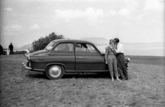 Hungary, Balatongyörök, Szépkilátó, (a márka Skoda Octavia Super)., 1965, Fortepan, Czechoslovak brand, Skoda-brand, picture, kiss, automobile, Fortepan #4698