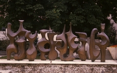 Románia,Erdély, Marosvásárhely, Színház tér (Piata Teatrului), Térkompozíció (Kulcsár Béla, 1974.)., 1986, Urbán Tamás, színes, köztéri szobrászat, tánc, modern művészet, Fortepan #47197