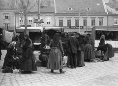 Magyarország, Sopron, Várkerület, piac., 1908, Vargha Zsuzsa, cégtábla, piac, kofa, Fortepan #47304