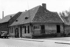 Magyarország, Óbuda, Budapest III., Mókus utca 22. Híd vendéglő (előtte, majd 1991 után ismét Kéhli vendéglő)., 1972, Óbudai Múzeum, vendéglő, teherautó, Csepel-márka, Budapest, Csepel 344, Fortepan #47330